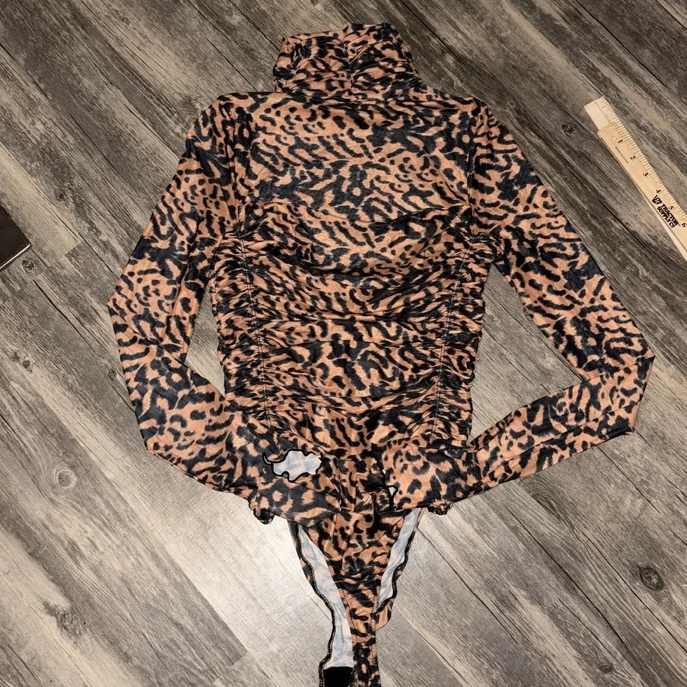 NWOT FREE PEOPLE Sz L UNDER IT ALL PRINTED MESH BODYSUIT ANIMAL LEOPARD PRINT - Picture 8 of 8